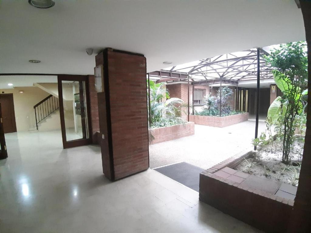 Apartament Plaza Puerta Nueva Murcja Zewnętrze zdjęcie